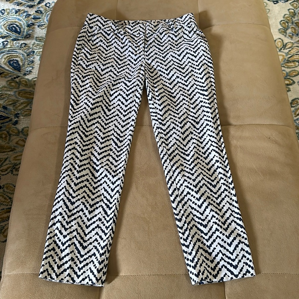 Blue white cropped Ann Taylor pants
